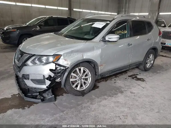 KNMAT2MT0JP509994 2018 NISSAN ROGUE - Image 2