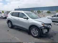 KNMAT2MT0JP515715 2018 NISSAN ROGUE