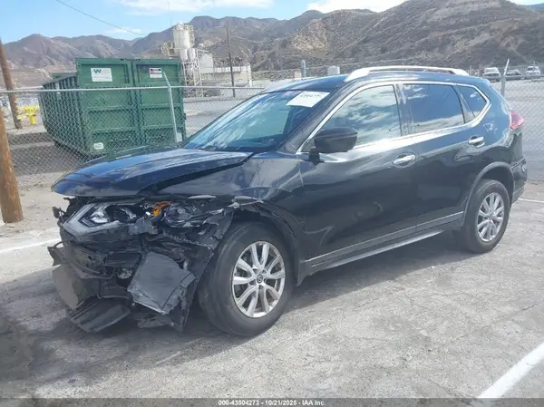 KNMAT2MT0JP516735 2018 NISSAN ROGUE - Image 2