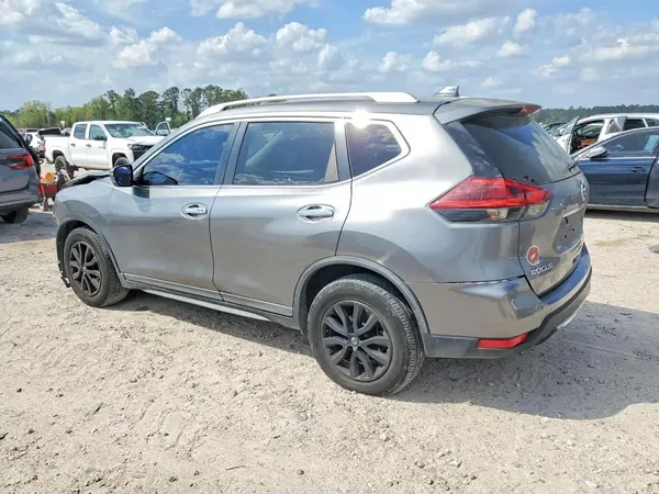 KNMAT2MT0JP517951 2018 NISSAN ROGUE - Image 2