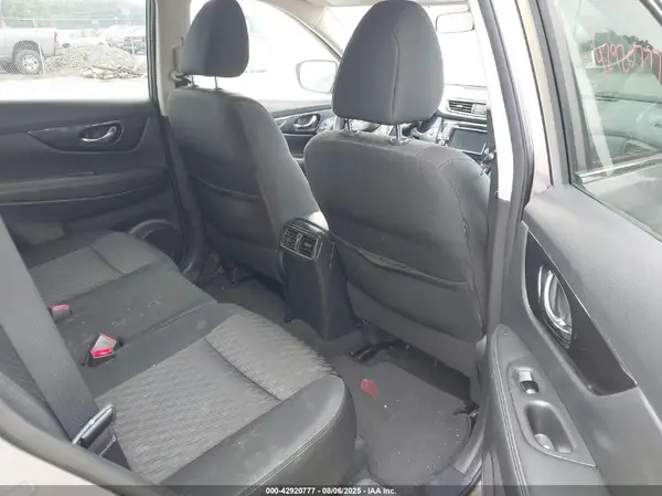 KNMAT2MT0JP518565 2018 NISSAN ROGUE - Image 8