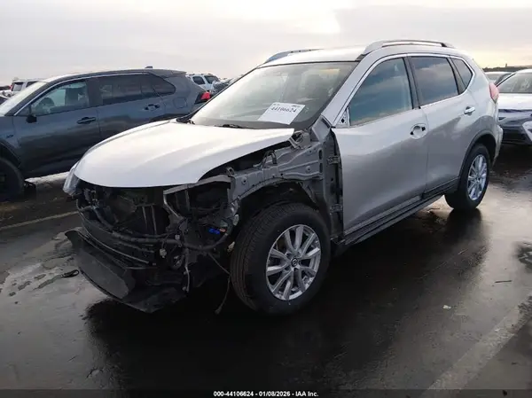 KNMAT2MT0JP535155 2018 NISSAN ROGUE - Image 2