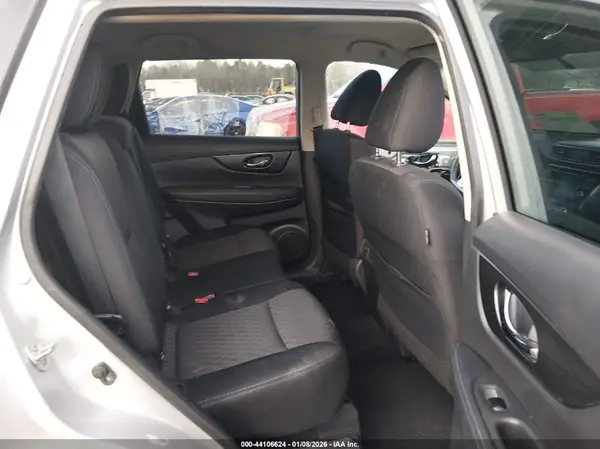 KNMAT2MT0JP535155 2018 NISSAN ROGUE - Image 8