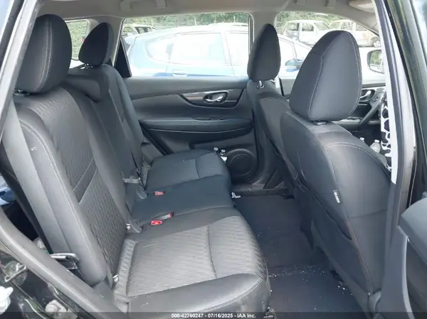 KNMAT2MT0JP545023 2018 NISSAN ROGUE - Image 8