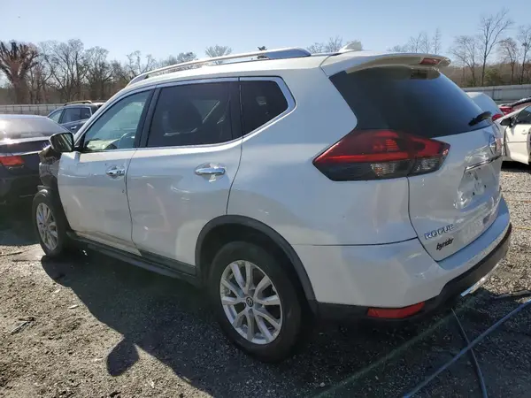 KNMAT2MT0JP546866 2018 NISSAN ROGUE - Image 2