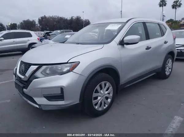 KNMAT2MT0JP549444 2018 NISSAN ROGUE - Image 2