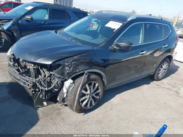 KNMAT2MT0JP551632 2018 NISSAN ROGUE - Image 2