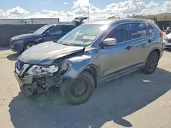 KNMAT2MT0JP557138 2018 NISSAN ROGUE