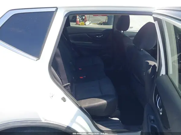 KNMAT2MT0JP559746 2018 NISSAN ROGUE - Image 8