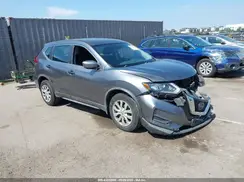 KNMAT2MT0JP561402 2018 NISSAN ROGUE