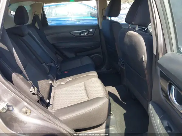 KNMAT2MT0JP561402 2018 NISSAN ROGUE - Image 8