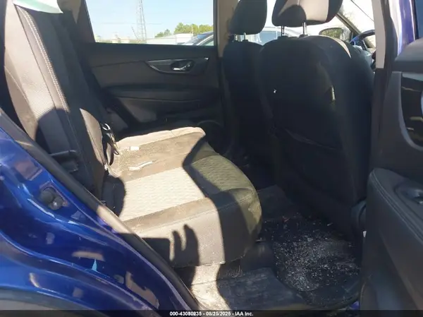KNMAT2MT0JP562369 2018 NISSAN ROGUE - Image 8