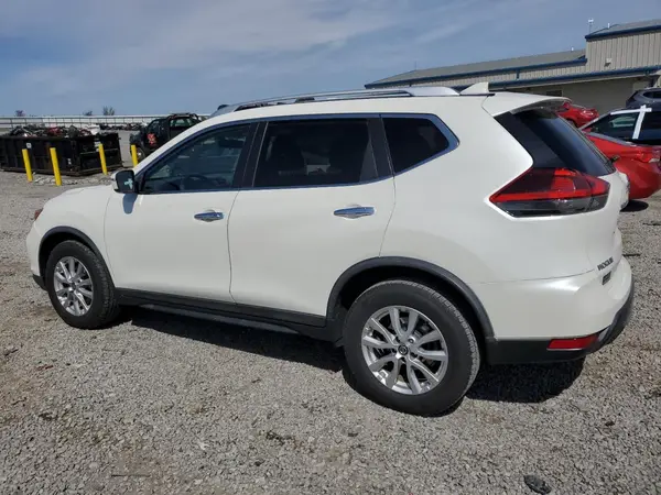 KNMAT2MT0JP563568 2018 NISSAN ROGUE - Image 2