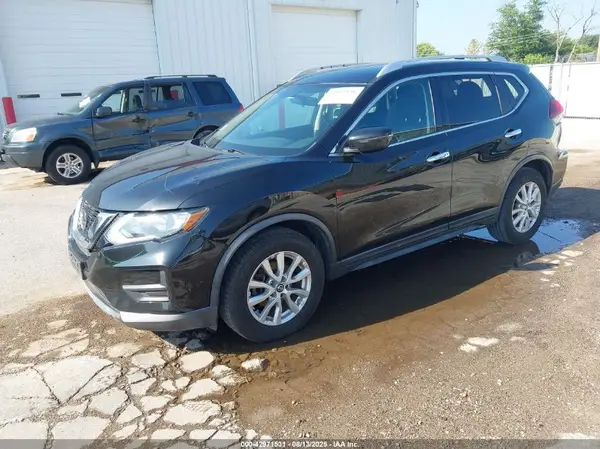 KNMAT2MT0JP567426 2018 NISSAN ROGUE - Image 2