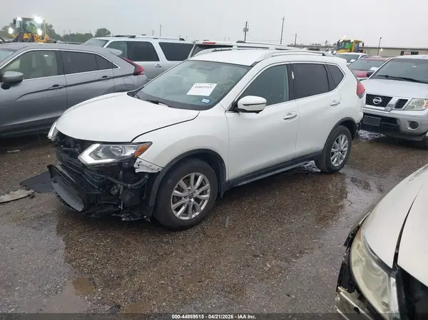 KNMAT2MT0JP567829 2018 NISSAN ROGUE - Image 2