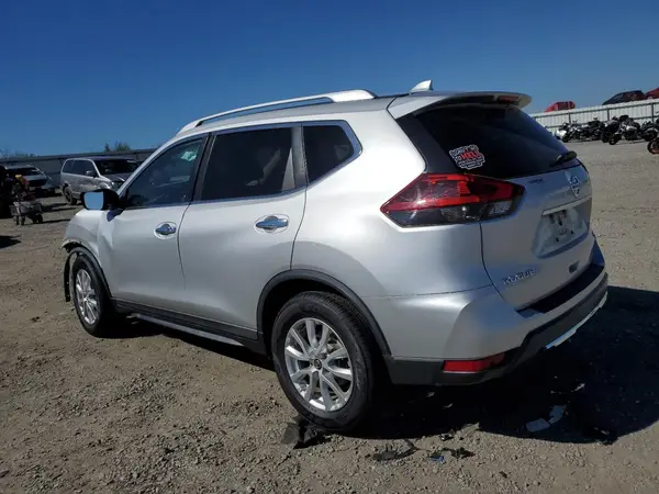 KNMAT2MT0JP569225 2018 NISSAN ROGUE - Image 2