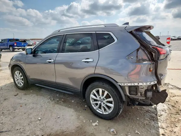 KNMAT2MT0JP573288 2018 NISSAN ROGUE - Image 2