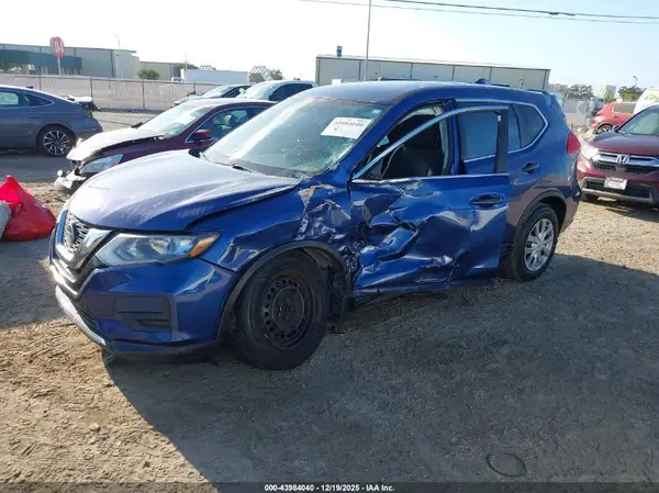 KNMAT2MT0JP576532 2018 NISSAN ROGUE - Image 2