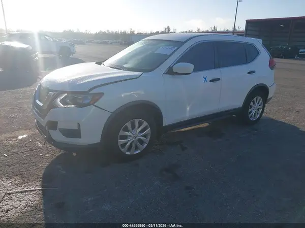 KNMAT2MT0JP581312 2018 NISSAN ROGUE - Image 2