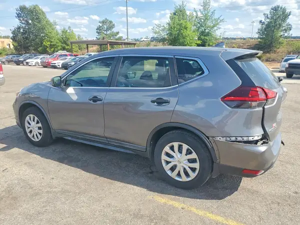 KNMAT2MT0JP582623 2018 NISSAN ROGUE - Image 2