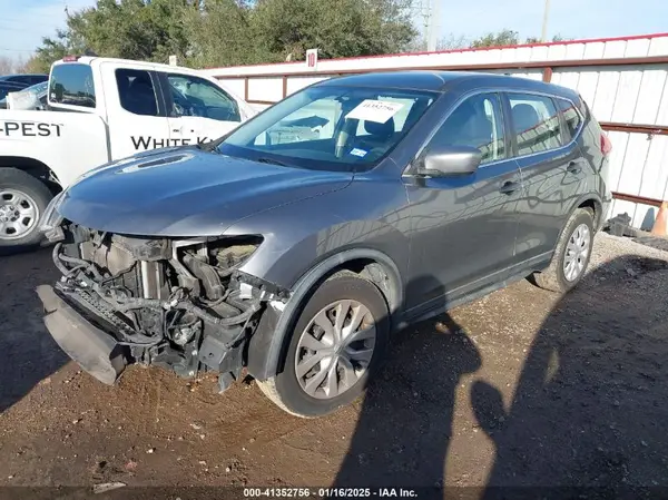 KNMAT2MT0JP583089 2018 NISSAN ROGUE - Image 2