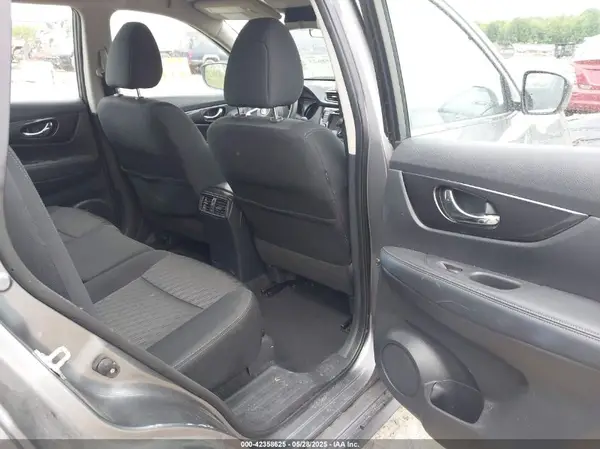 KNMAT2MT0JP583464 2018 NISSAN ROGUE - Image 8
