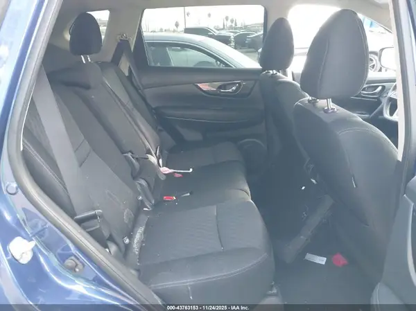 KNMAT2MT0JP584825 2018 NISSAN ROGUE - Image 8