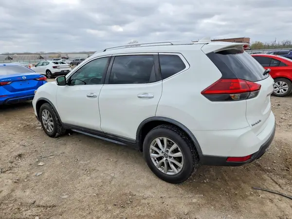 KNMAT2MT0JP590320 2018 NISSAN ROGUE - Image 2