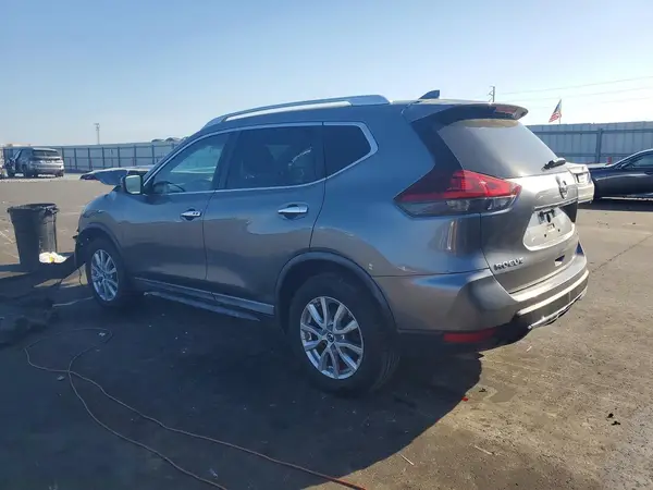 KNMAT2MT0JP592360 2018 NISSAN ROGUE - Image 2