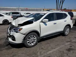 KNMAT2MT0JP599745 2018 NISSAN ROGUE