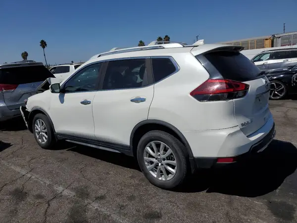 KNMAT2MT0JP599745 2018 NISSAN ROGUE - Image 2