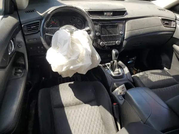 KNMAT2MT0JP599745 2018 NISSAN ROGUE - Image 8
