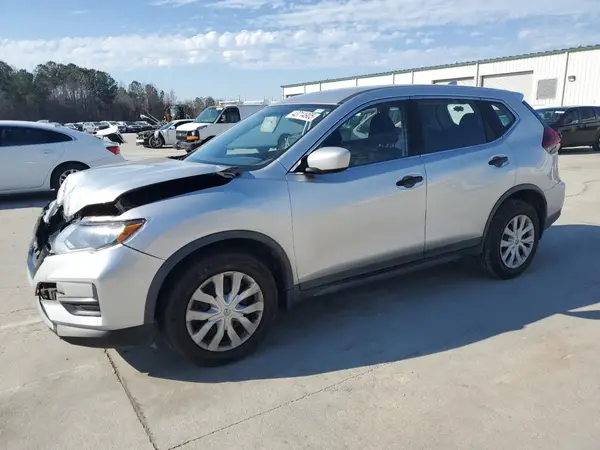 KNMAT2MT0JP602711 2018 NISSAN ROGUE - Image 1