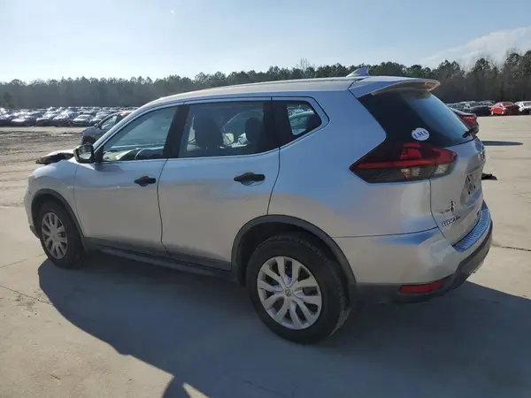 KNMAT2MT0JP602711 2018 NISSAN ROGUE - Image 2