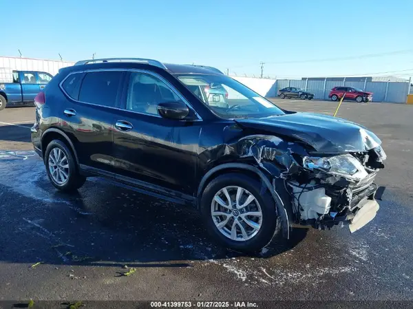 KNMAT2MT0JP603518 2018 NISSAN ROGUE - Image 1