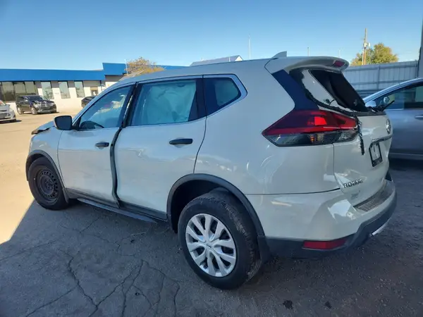 KNMAT2MT0JP604460 2018 NISSAN ROGUE - Image 2