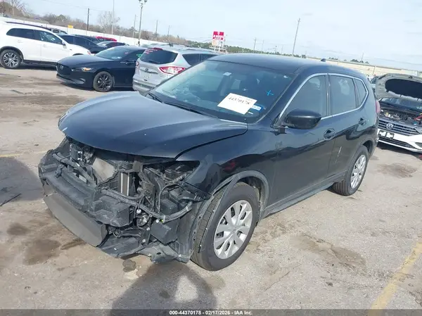 KNMAT2MT0JP606449 2018 NISSAN ROGUE - Image 2