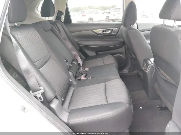 KNMAT2MT0JP607973 2018 NISSAN ROGUE - Image 8