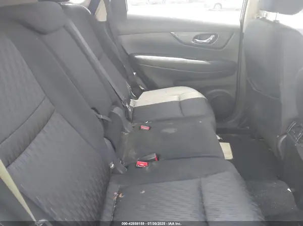 KNMAT2MT0JP622585 2018 NISSAN ROGUE - Image 8