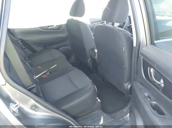 KNMAT2MT0KP504618 2019 NISSAN ROGUE - Image 8