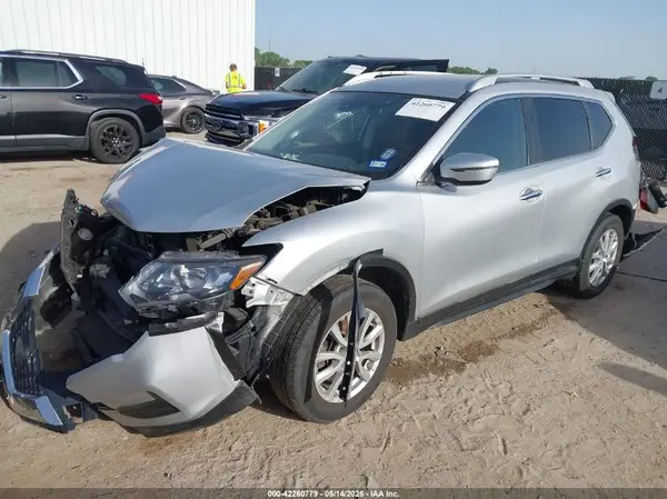 KNMAT2MT0KP527901 2019 NISSAN ROGUE - Image 2