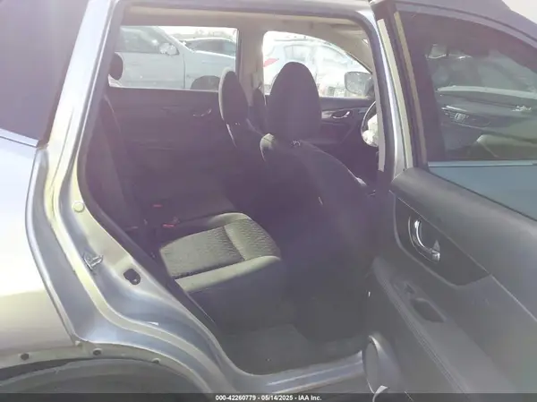 KNMAT2MT0KP527901 2019 NISSAN ROGUE - Image 8