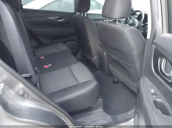 KNMAT2MT0KP544276 2019 NISSAN ROGUE - Image 8