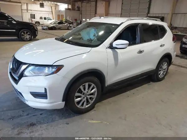 KNMAT2MT0LP507830 2020 NISSAN ROGUE - Image 2