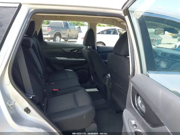 KNMAT2MT0LP518312 2020 NISSAN ROGUE - Image 8