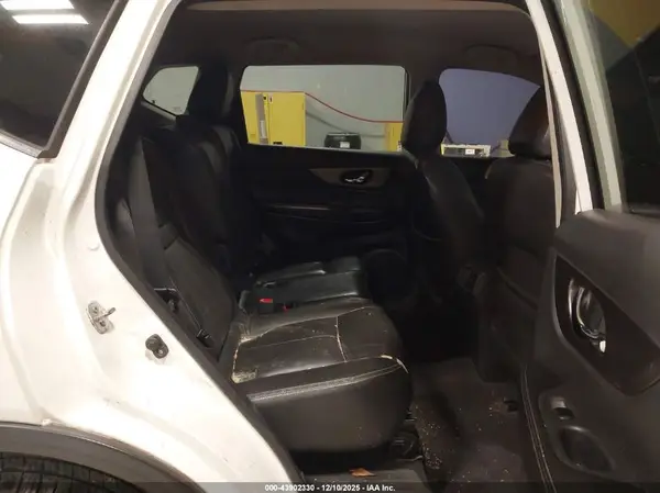 KNMAT2MT1GP598824 2016 NISSAN ROGUE - Image 8