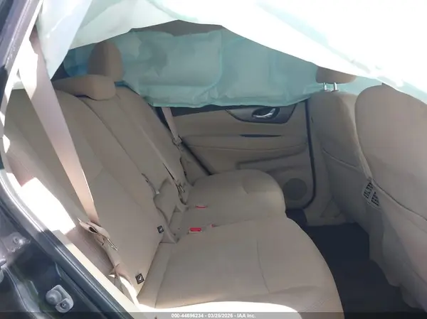 KNMAT2MT1GP599827 2016 NISSAN ROGUE - Image 8