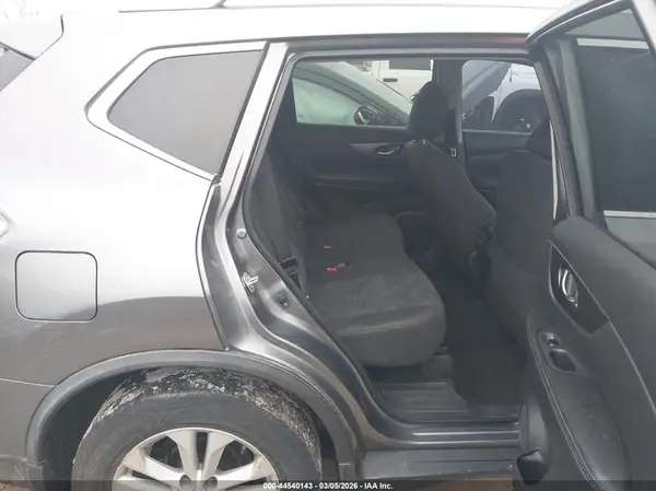 KNMAT2MT1GP657127 2016 NISSAN ROGUE - Image 8