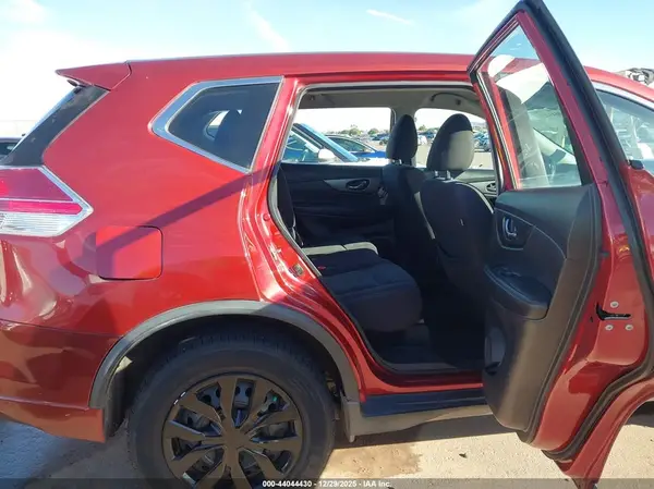 KNMAT2MT1GP671495 2016 NISSAN ROGUE - Image 8