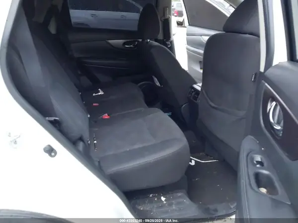 KNMAT2MT1GP677619 2016 NISSAN ROGUE - Image 8